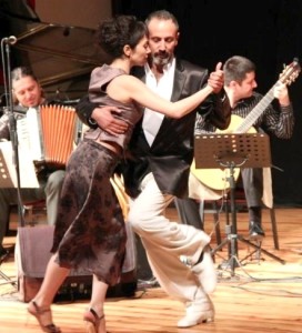 Metin Yazir, der "Tangozauberer", macht Tangotanzen leicht
